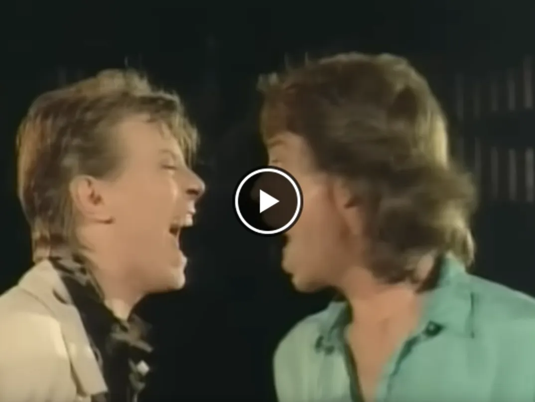 DAVID BOWIE & MICK JAGGER - DANCING IN THE STREET